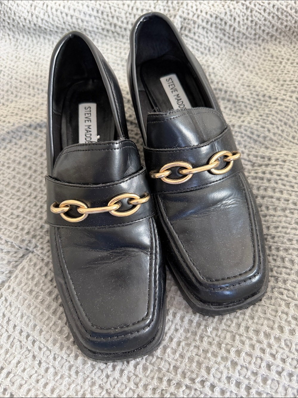 Worn once Steve Madden Black Leather Slip-On Loafers with Gold Chain Accent